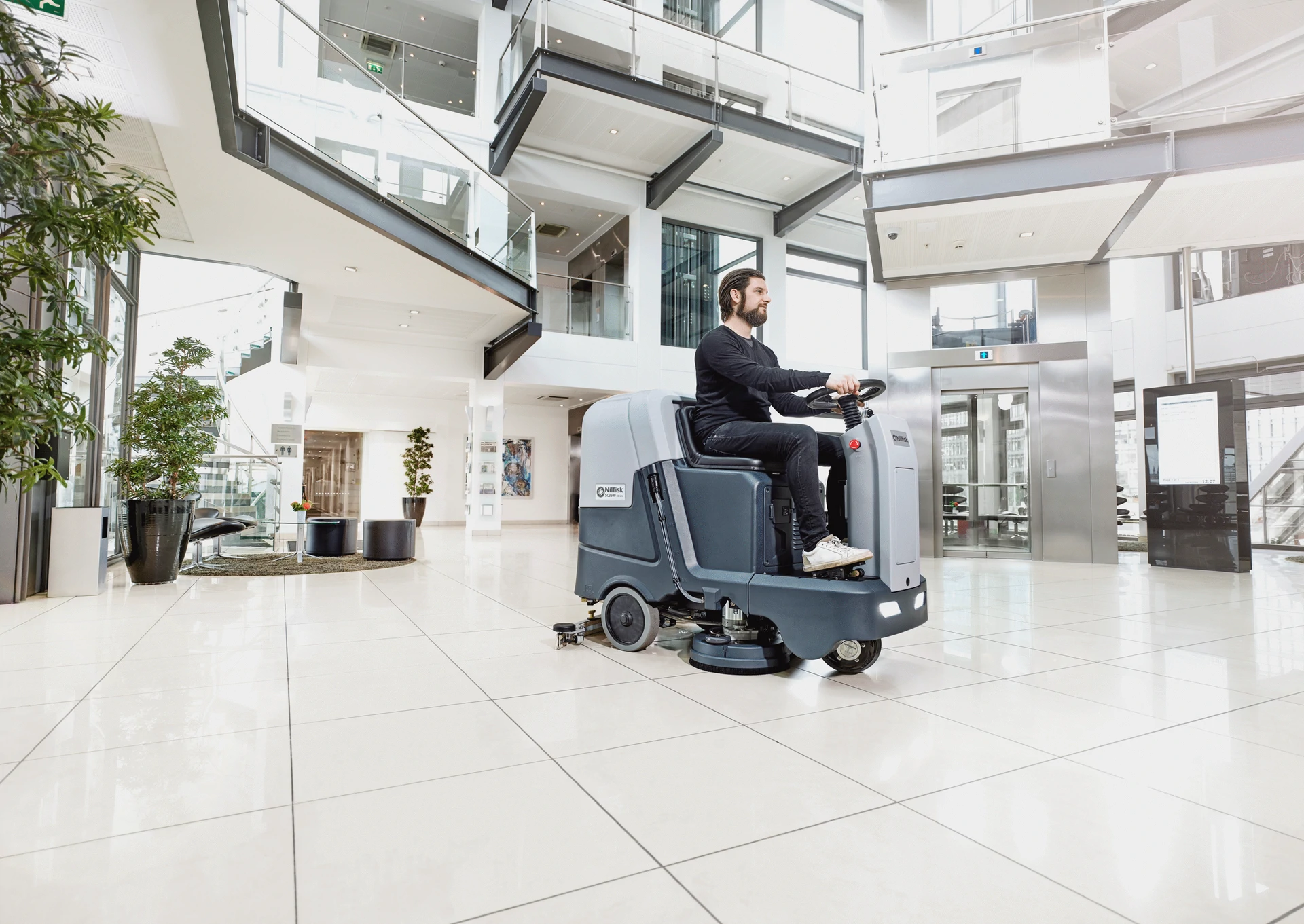 Nilfisk SC3500 GO vista 2